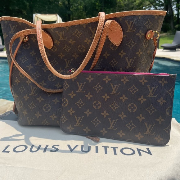 Louis Vuitton Neverfull AND Wristlet (hot pink inside) w/dust bag - Picture 5 of 17
